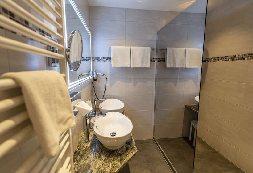 ホテル Arnika Garni