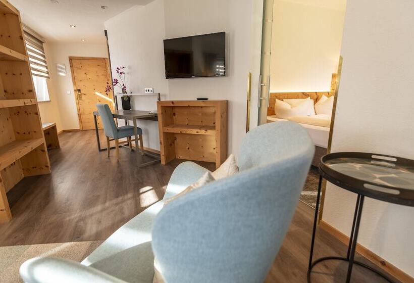 ホテル Arnika Garni