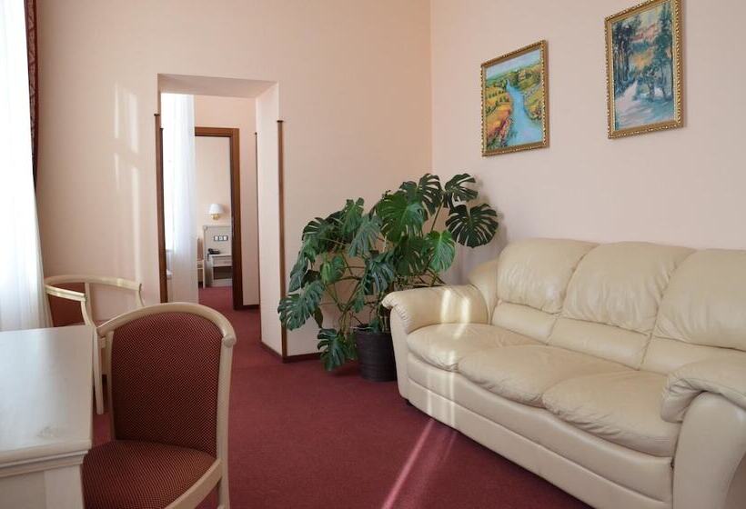 فندق Aurora Premier