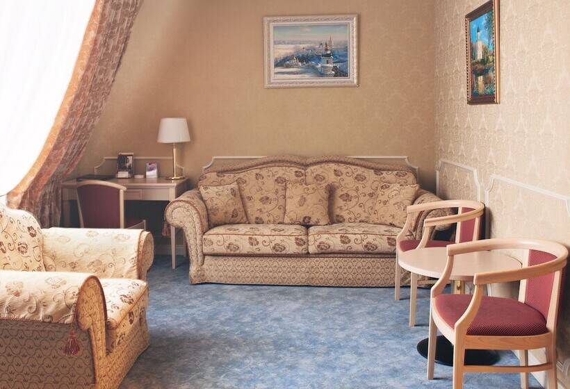 فندق Aurora Premier