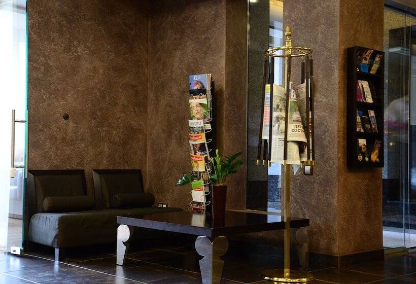 فندق Aurora Premier