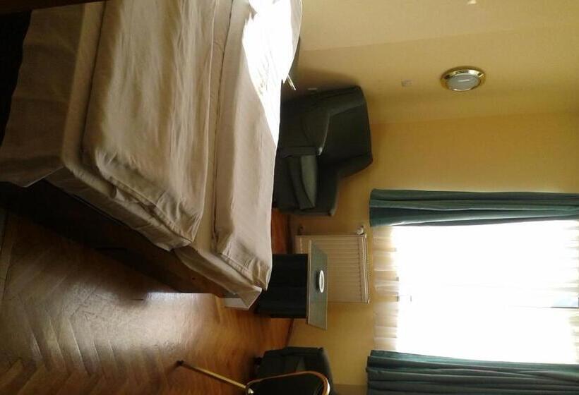 ホテル Bara Budapest