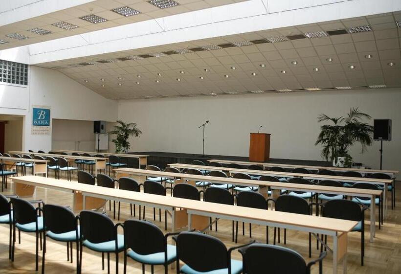 ホテル Bara Budapest