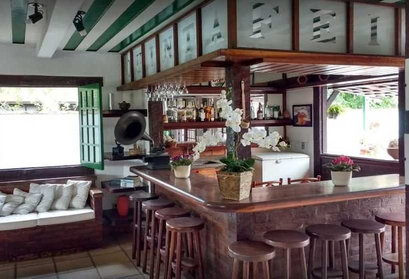 בית מלון כפרי Barlainn Suites