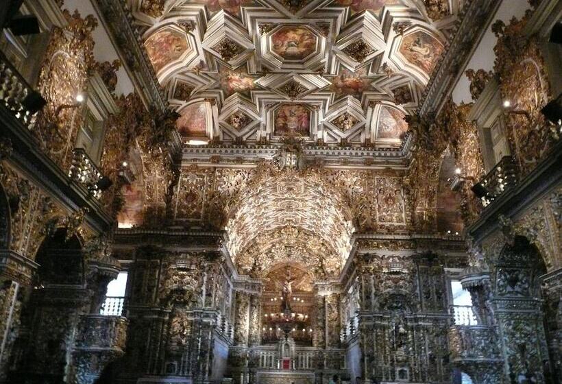 هتل Casa Do Amarelindo