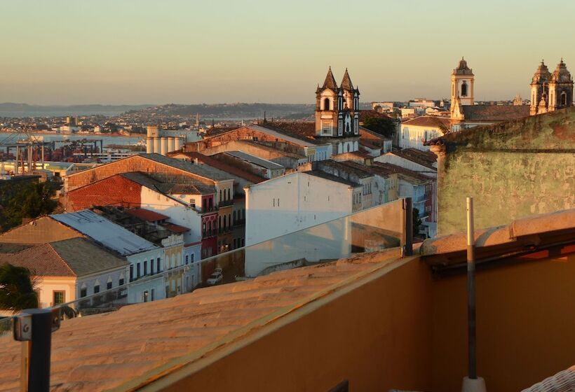 Отель Casa Do Amarelindo