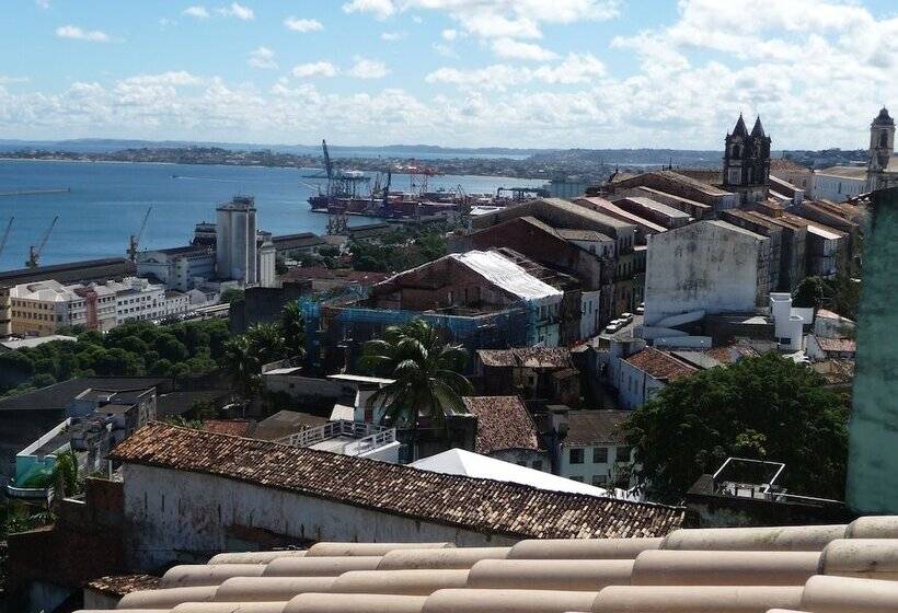 هتل Casa Do Amarelindo