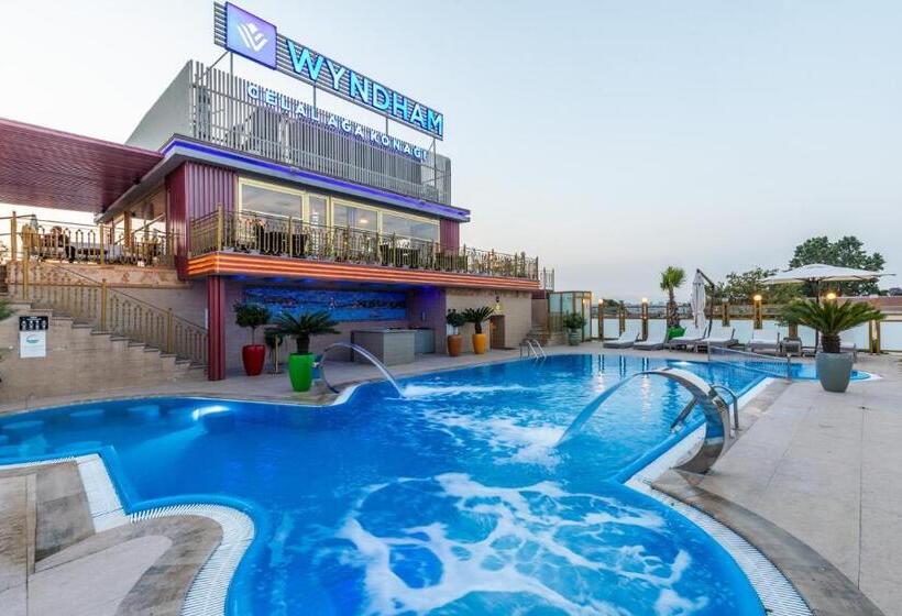 هتل Wyndham Istanbul Old City