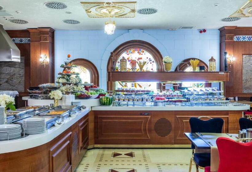 هتل Wyndham Istanbul Old City