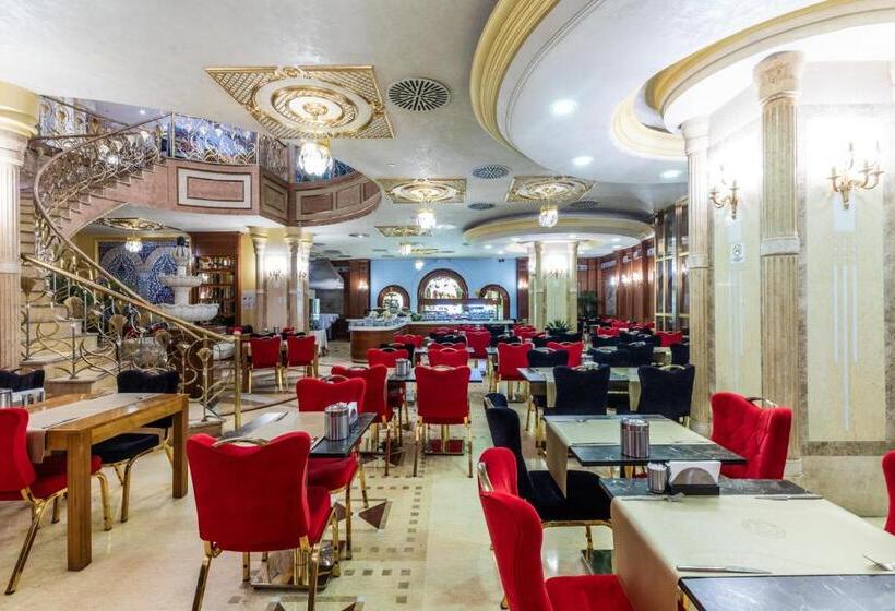 هتل Wyndham Istanbul Old City