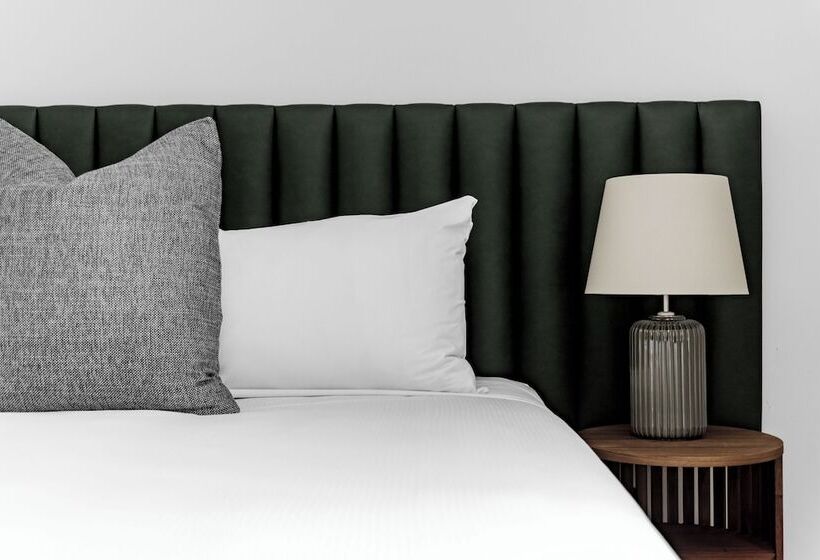 هتل Challis Potts Point