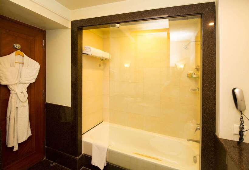 فندق Clarion Bella Casa At Airport