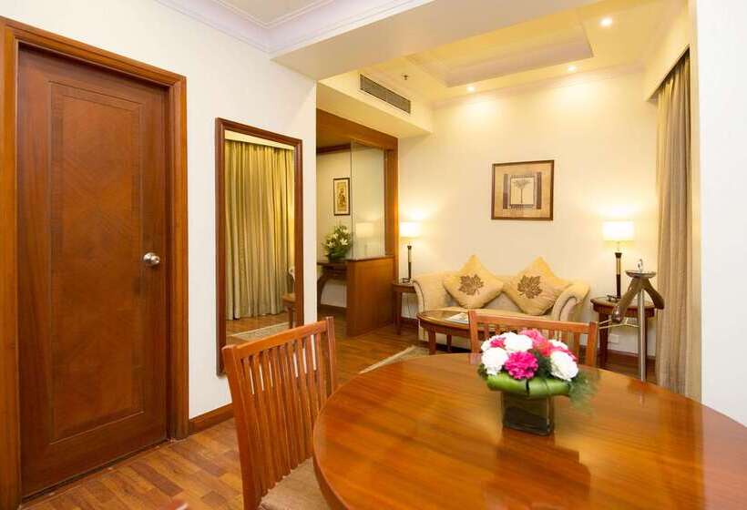 فندق Clarion Bella Casa At Airport