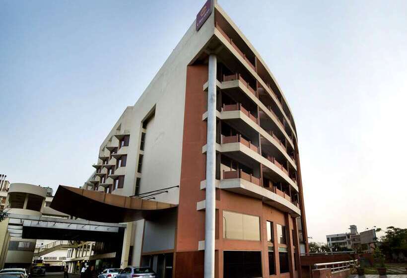 فندق Clarion Bella Casa At Airport