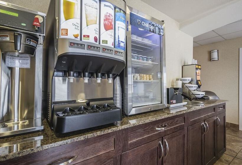 فندق Comfort Inn & Suites