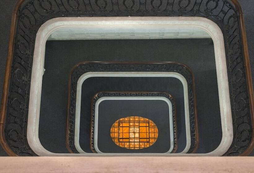 هتل Crisol Mundial