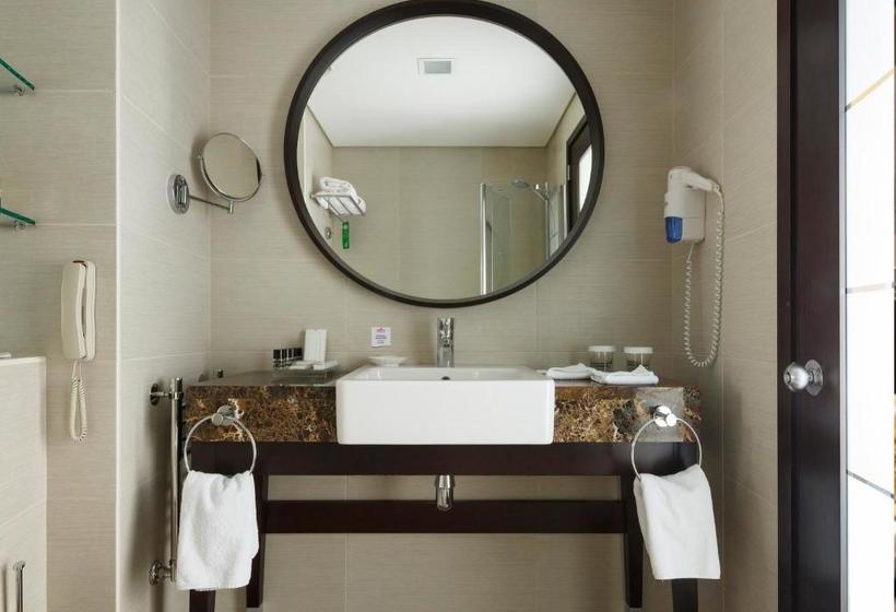 هتل Crowne Plaza Moscow Tretyakovskaya, An Ihg