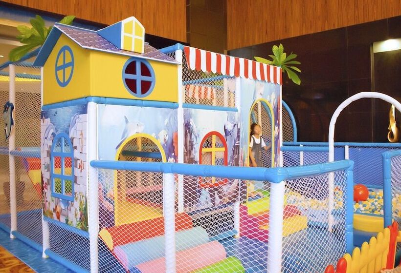 هتل Crowne Plaza Yantai Sea View, An Ihg