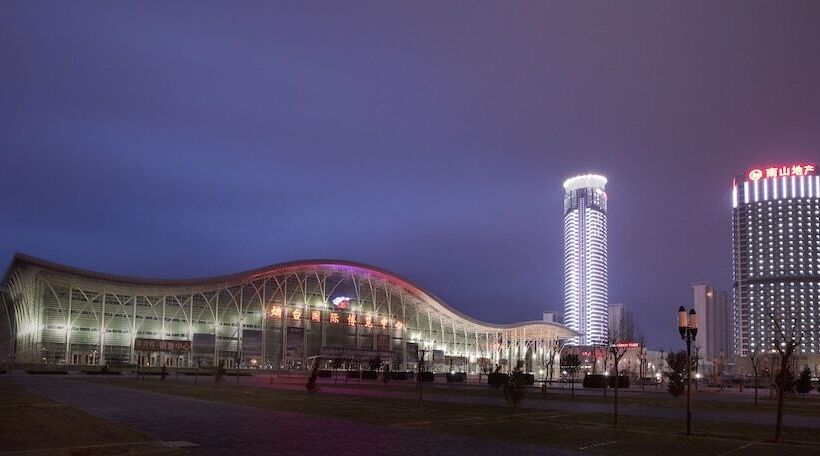 هتل Crowne Plaza Yantai Sea View, An Ihg