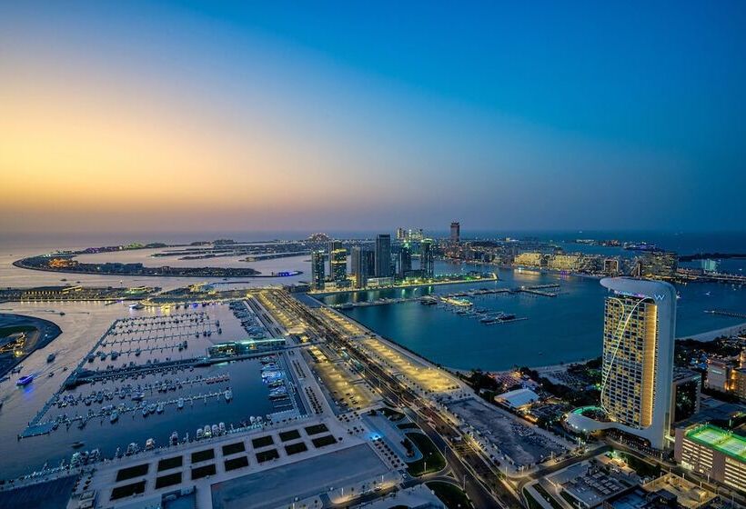 Dubai Marriott Harbour Hotel And Suites