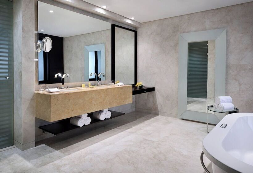 Dubai Marriott Harbour Hotel And Suites