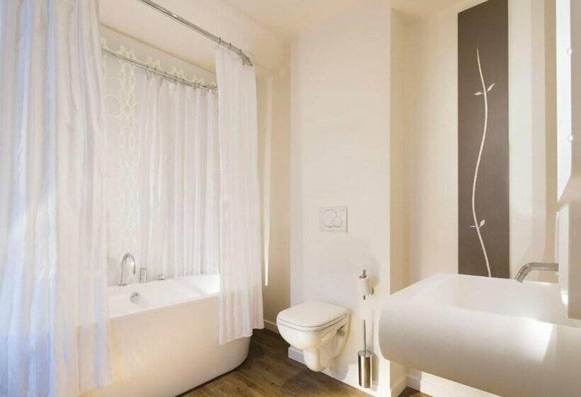 ホテル Gabriel Paris