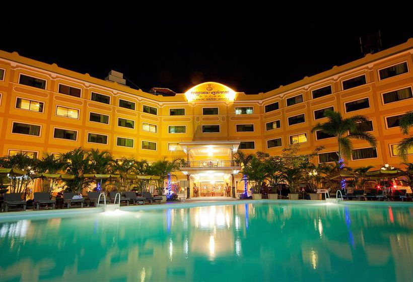 ホテル Golden Sand