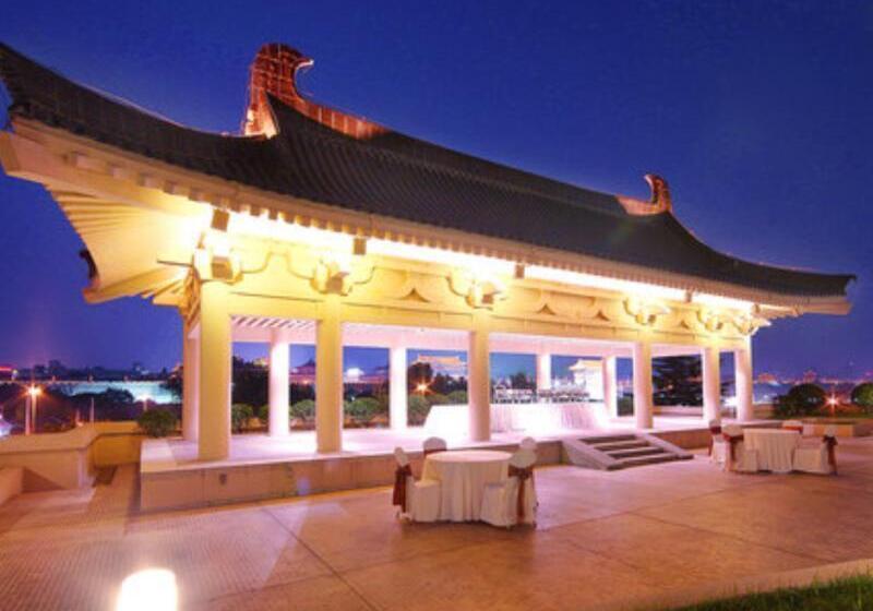 هتل Xi An Dajing Castle