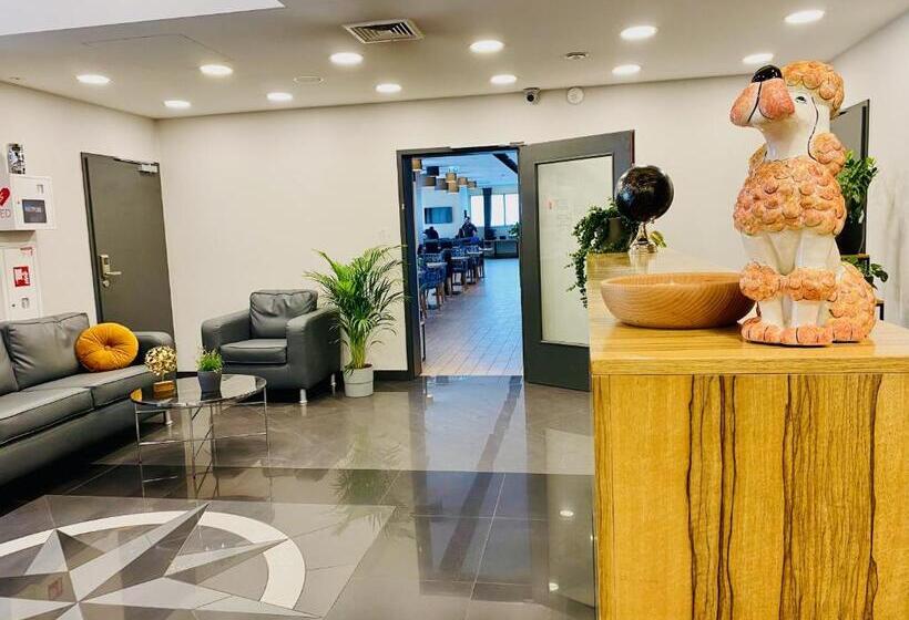 ホテル Conrad Comfort