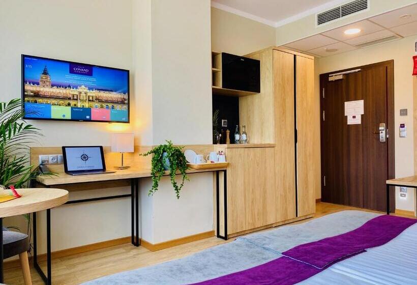 ホテル Conrad Comfort