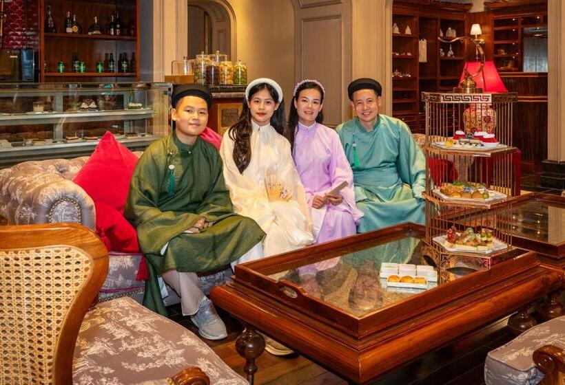 هتل Silk Path Grand Hue