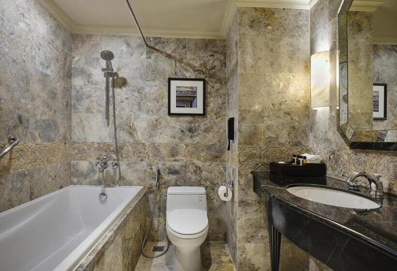 هتل Silk Path Grand Hue