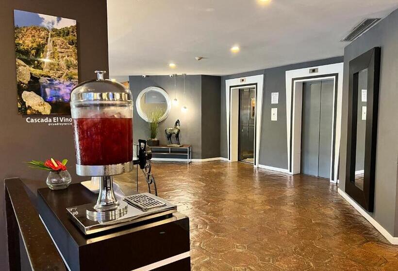 בית מלון כפרי Gh Guaparo Suites