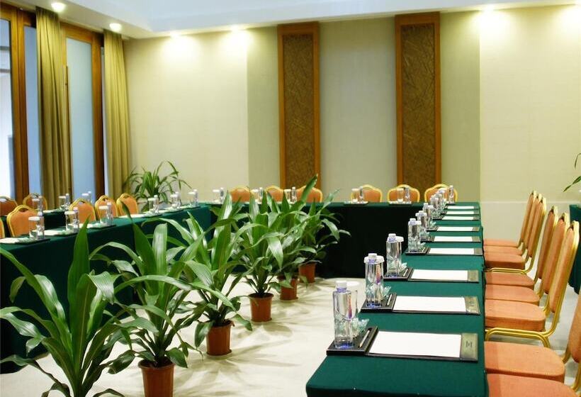 בית מלון כפרי Hillview Golf Resort Dongguan