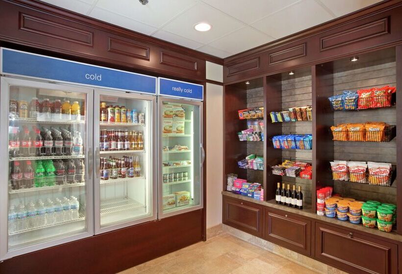 فندق Hilton Garden Inn Chicago / Oak Brook