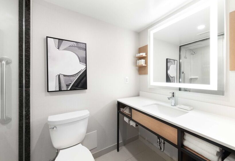 ホテル Hilton Garden Inn Toronto Airport