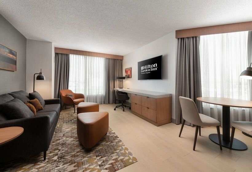 Отель Hilton Garden Inn Toronto Airport