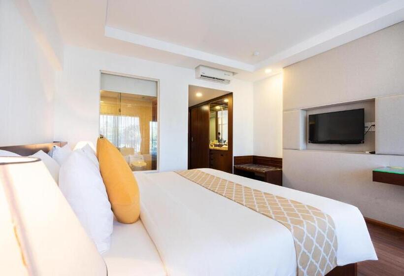 هتل Hoang Ngoc Beach Resort