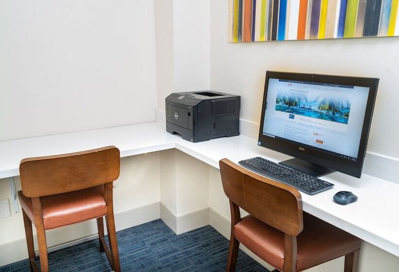 호텔 Holiday Inn Express & Suites Las Vegas Sw Springvalley, An Ihg