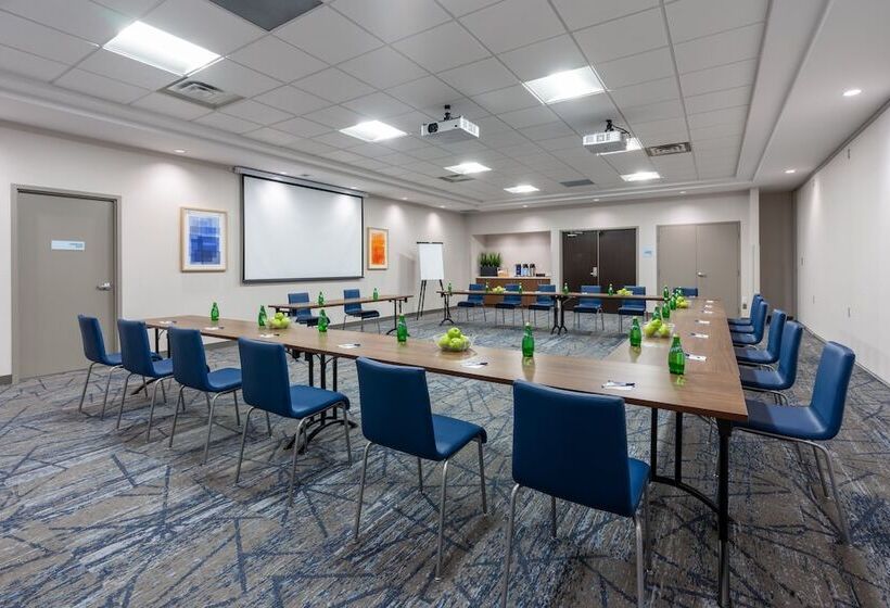 בית מלון כפרי Holiday Inn Express & Suites Vaughan Southwest, An Ihg