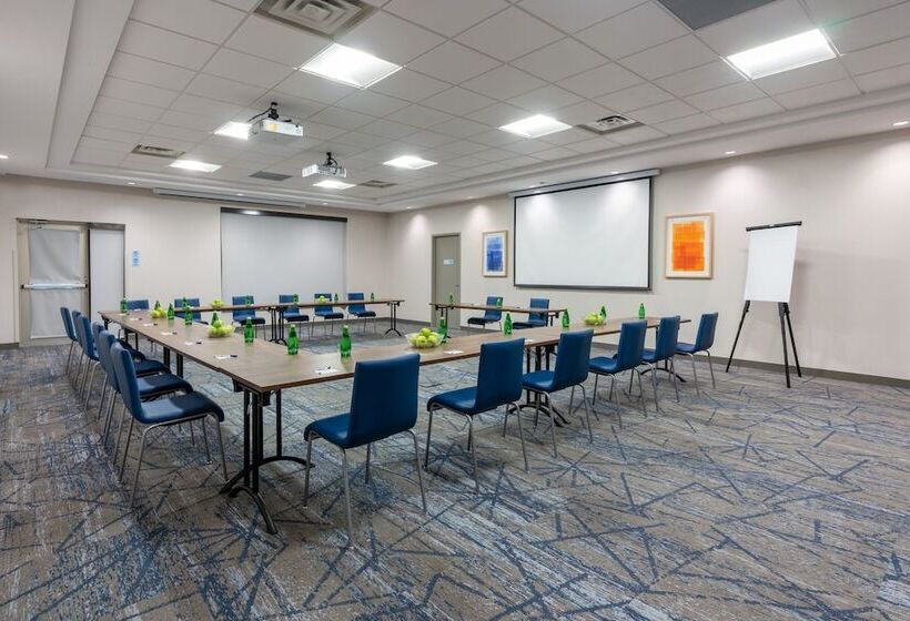 בית מלון כפרי Holiday Inn Express & Suites Vaughan Southwest, An Ihg