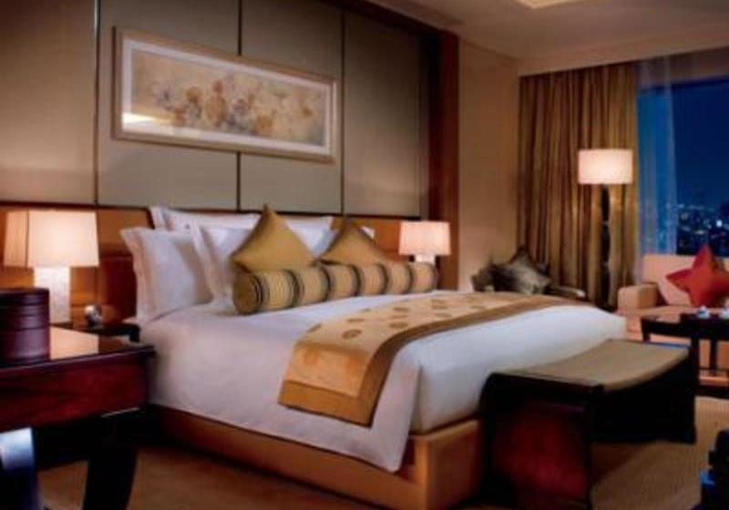 Отель Home Inn Hong Kong Road Middle