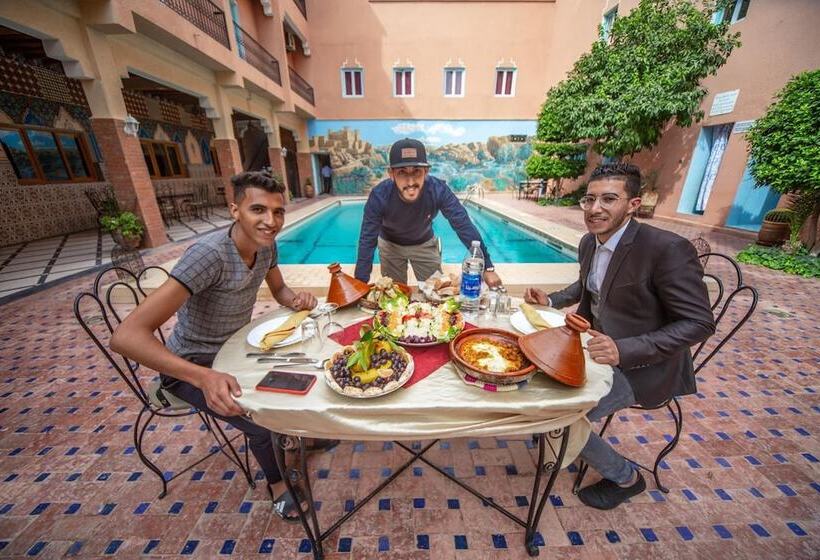 هتل Hôtel Zaghro