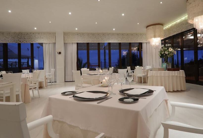 فندق JOIA Salomé by Iberostar - Adults Only