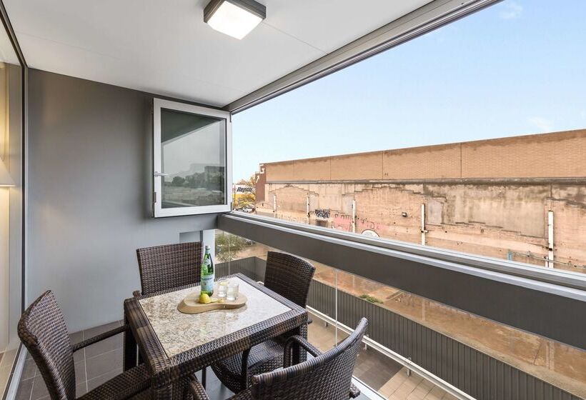 فندق Istay Precinct Adelaide