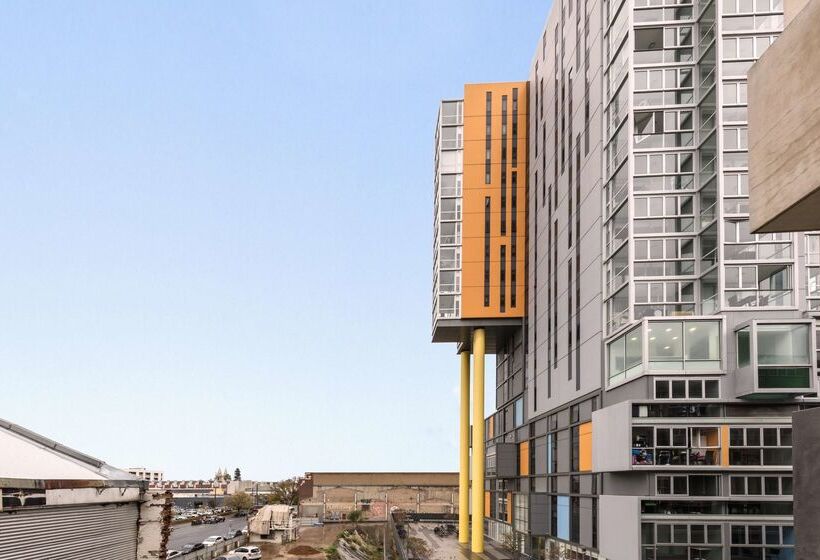 فندق Istay Precinct Adelaide