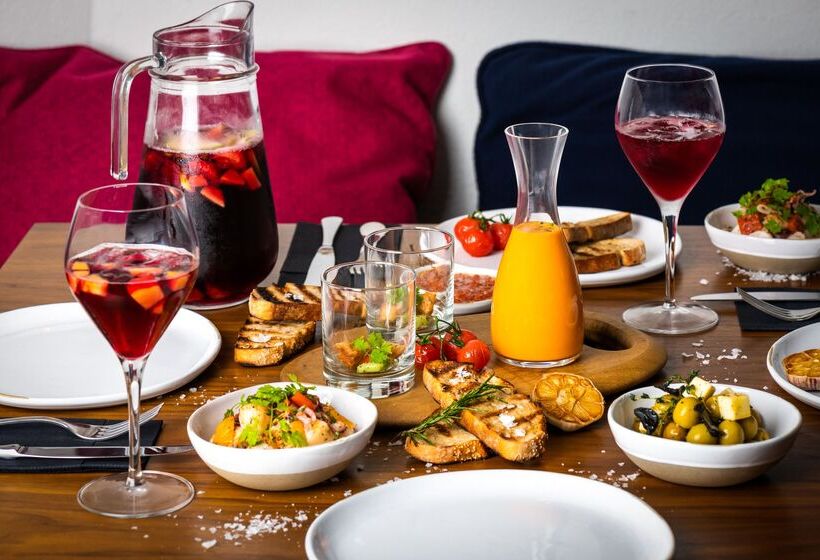 ホテル Ja The Resort   Ja Palm Tree Court, Dubai