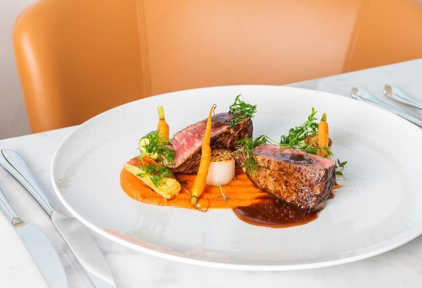 ホテル Ja The Resort   Ja Palm Tree Court, Dubai