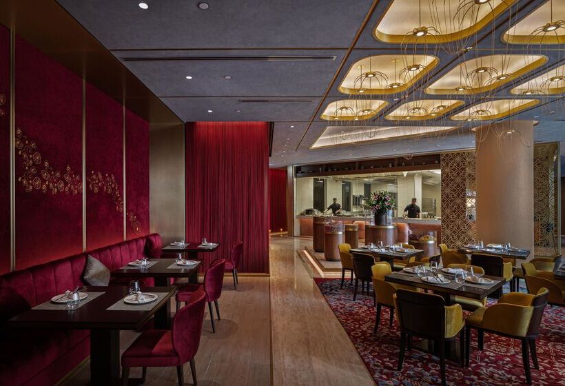 ホテル Ja The Resort   Ja Palm Tree Court, Dubai