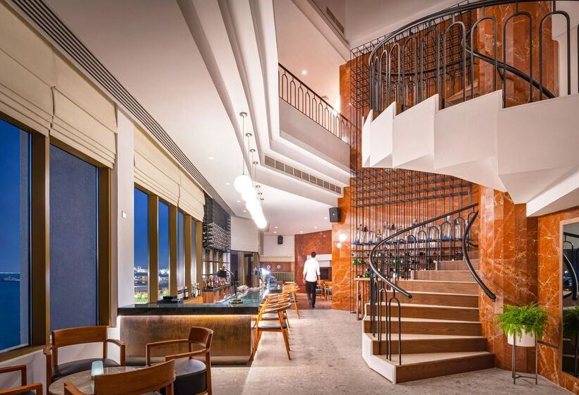 ホテル Ja The Resort   Ja Palm Tree Court, Dubai